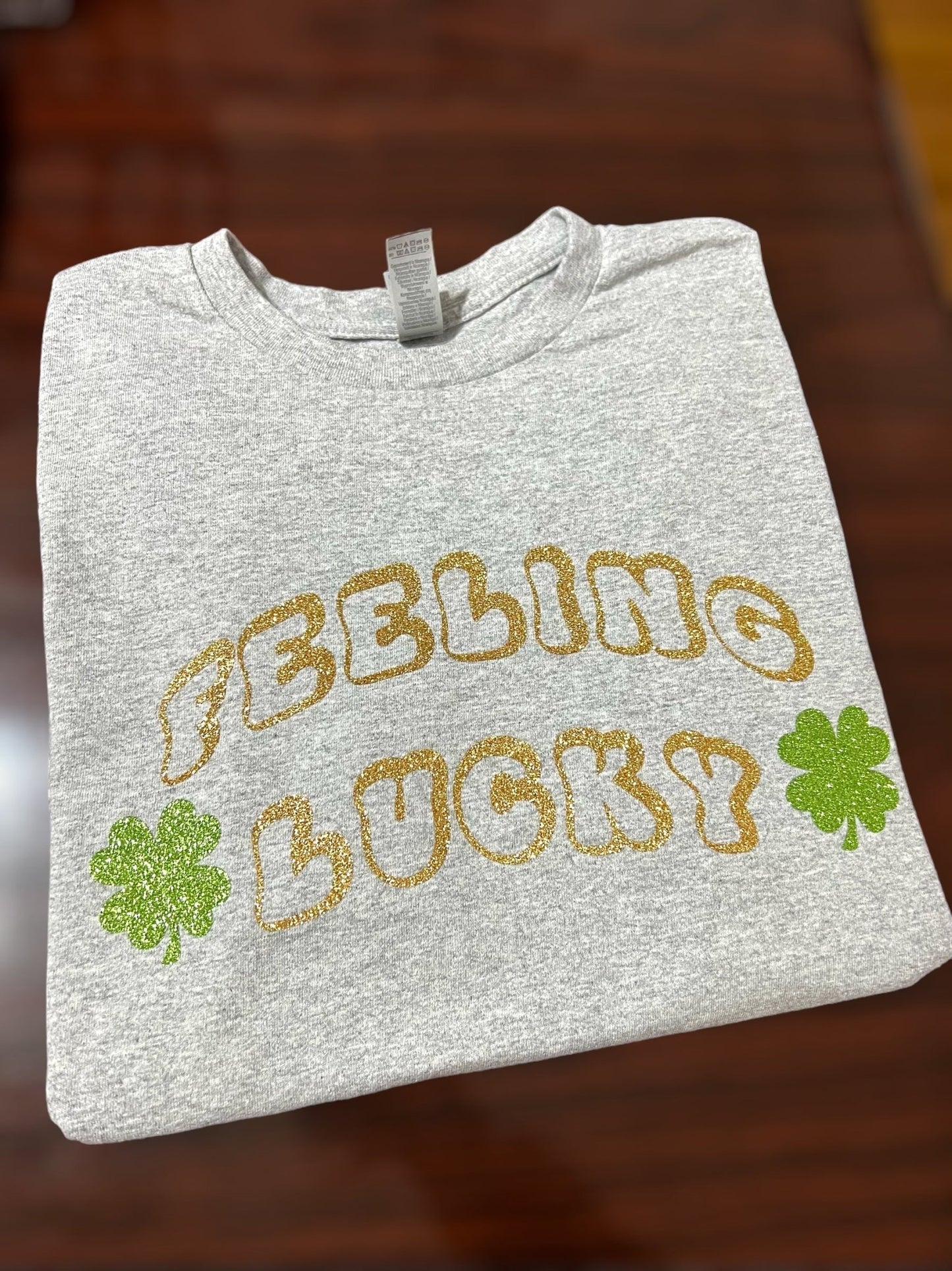 T-shirt Short Sleeve • Feeling Lucky Design